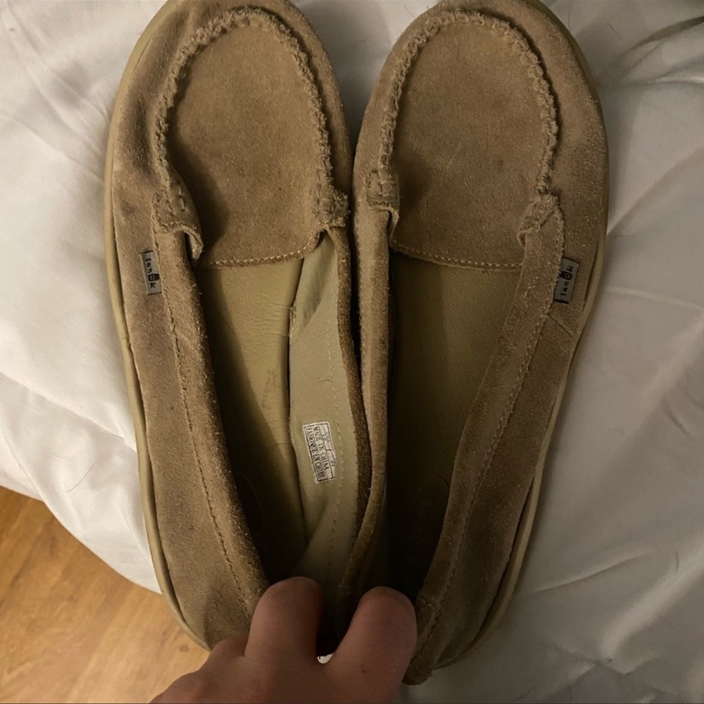 Sanuk shoes